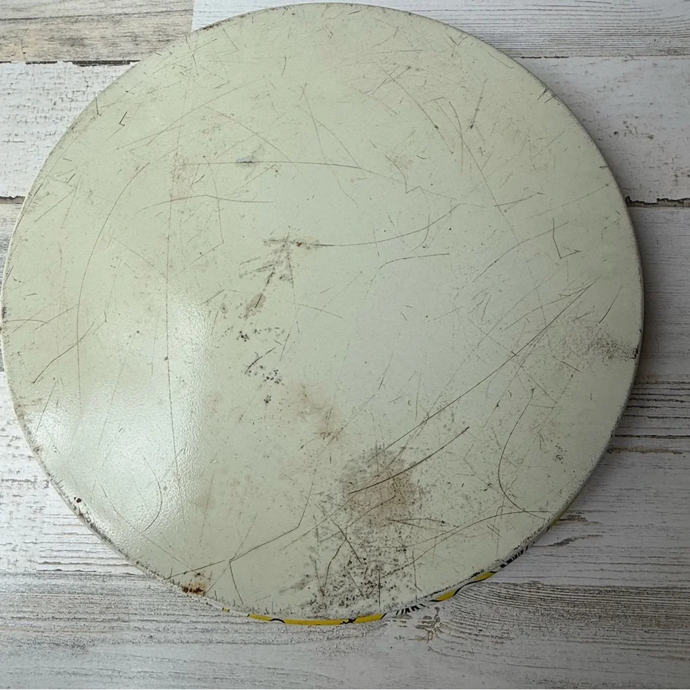 Vintage 1960s Mid Century Modern Large Round Metal Daisy Serving Tray